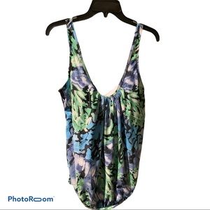 Sand And Shore Tankini top. BEAUTIFUL COLORS 2X